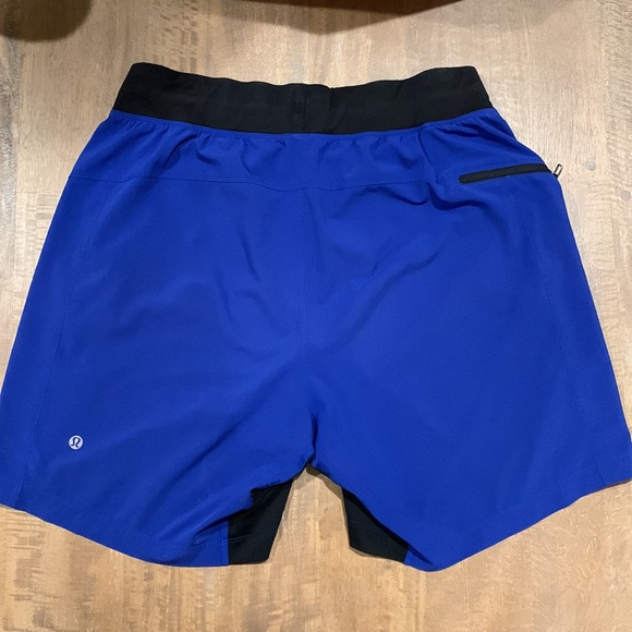 Lululemon Men’s T.H.E. Short 7” Inseam in Blue, Size: M - Picture 2 of 3